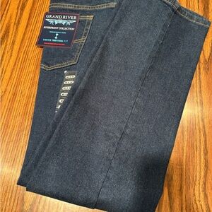 Men's Classic Blue Straight Jeans 40W30L NWT